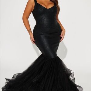 Fashion Nova Black Mermaid Gown